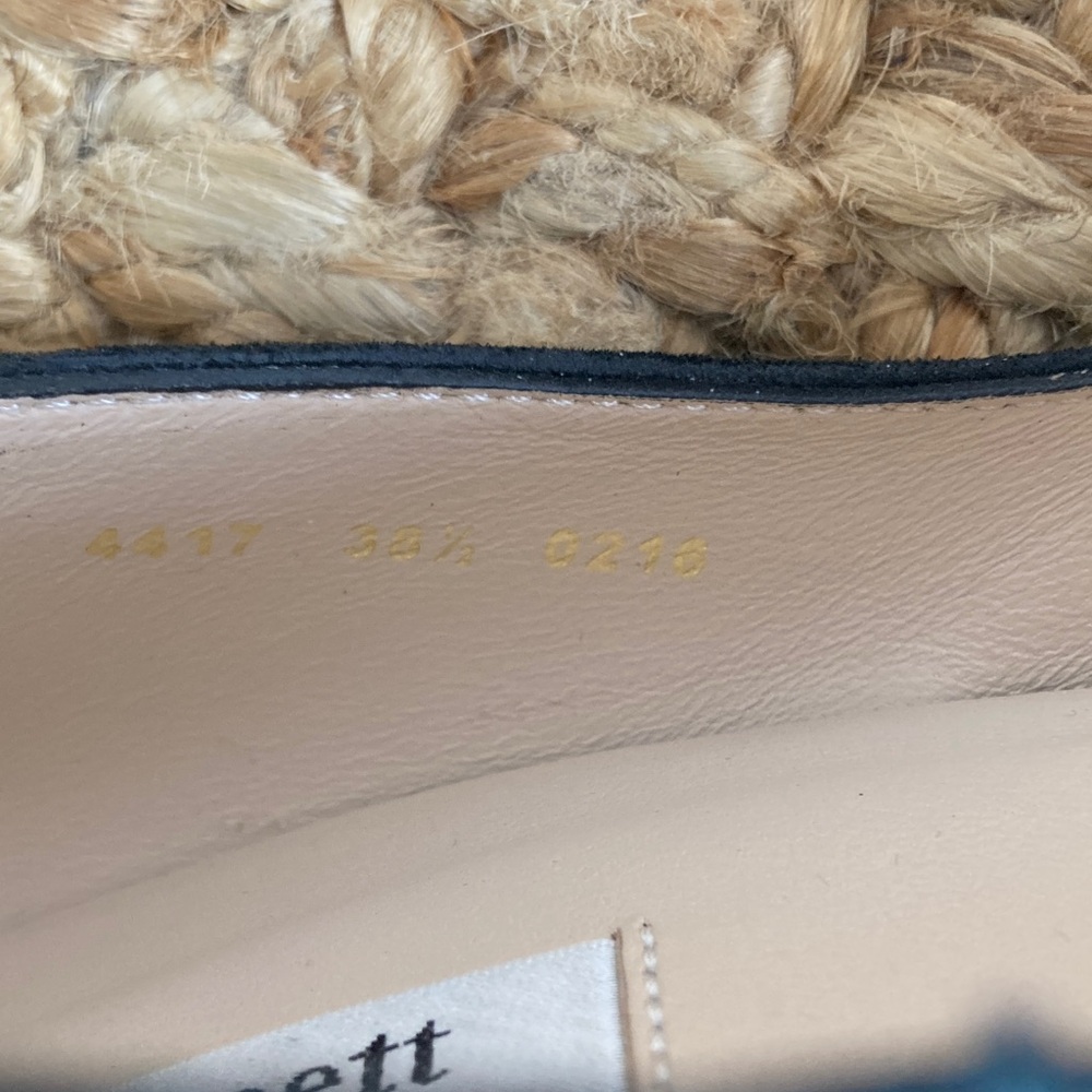 LK Bennett London Sersha Suede Pump. Black. Size 38.5 - Picture 13 of 13